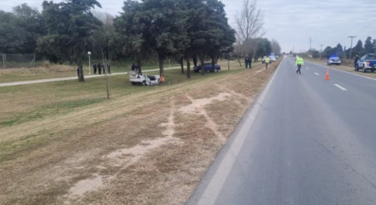 Tragedia: despistó su auto, se estrelló con un árbol y murió en La Playosa