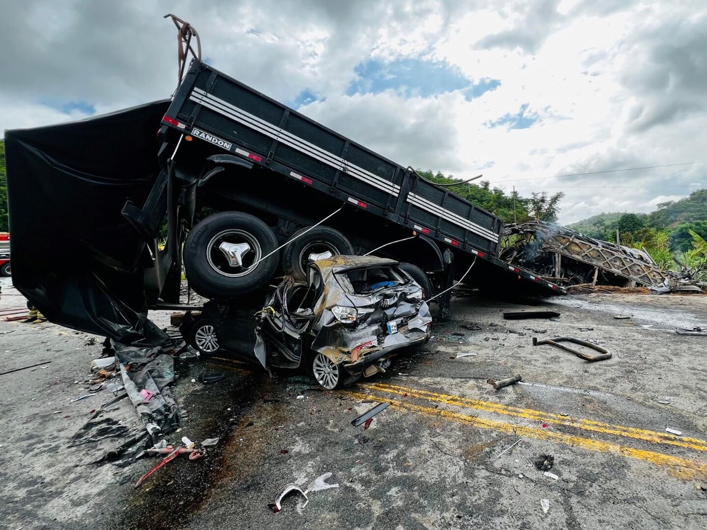 Tragedia en Brasil por un choque múltiple.