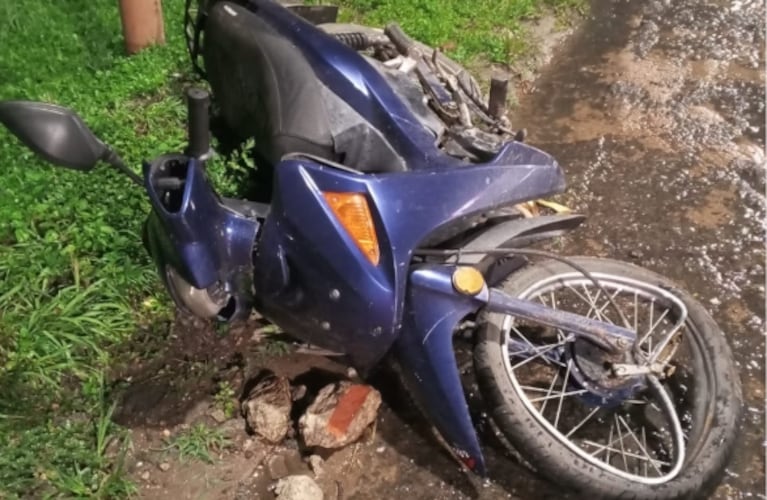 Tragedia en Córdoba: un motociclista perdió el control de su moto en la ruta y murió