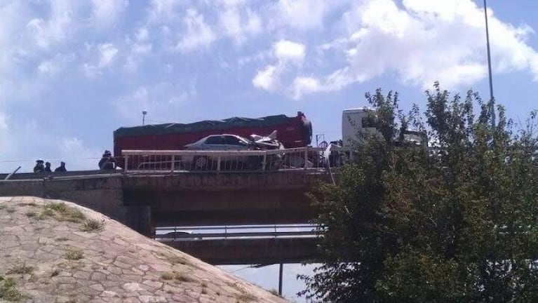 Tragedia en el puente del Camino a 60 Cuadras y la Circunvalación