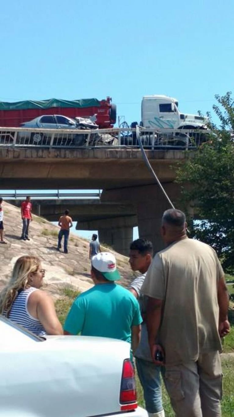 Tragedia en el puente del Camino a 60 Cuadras y la Circunvalación