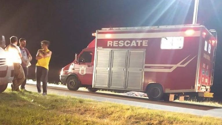 Tragedia en Río Tercero: iba en bicicleta, la chocó un camión y murió