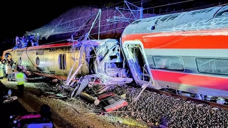 Trágico choque de trenes en España.