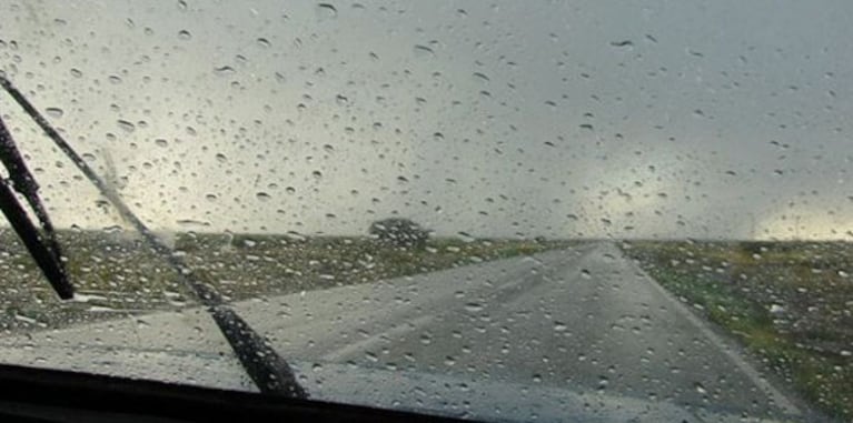 Tramos de varias rutas se ven afectadas por las malas condiciones del tiempo este martes.