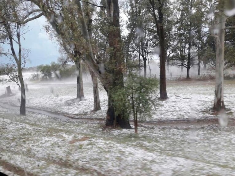 Tras el impresionante granizo, se mantienen dos alertas