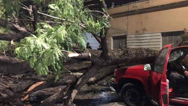 Tras el temporal, varios barrios de Córdoba siguen sin luz