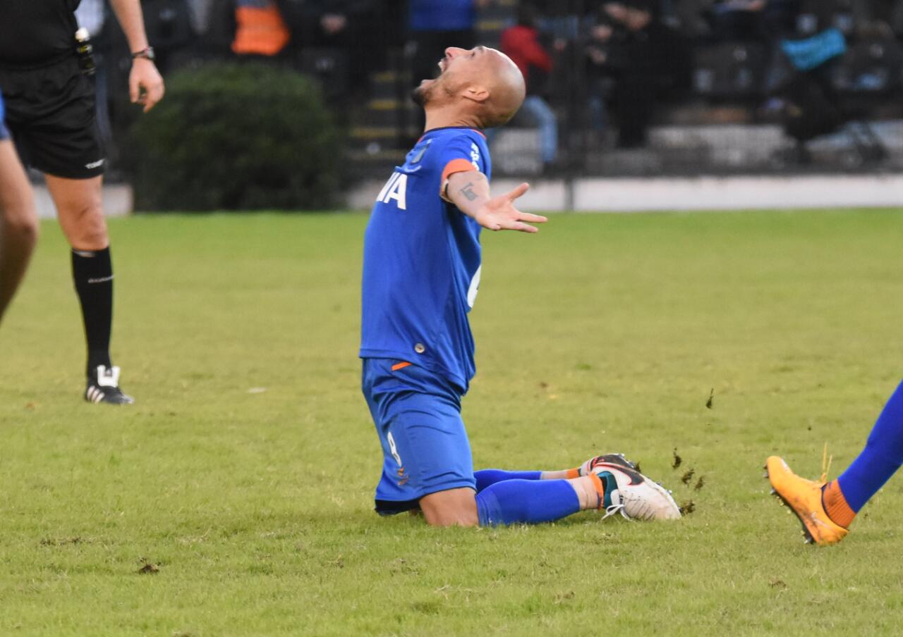 Tras el zurdazo de Guiñazú, la T volvió a Primera. Foto: Lucio Casalla / ElDoce.tv.