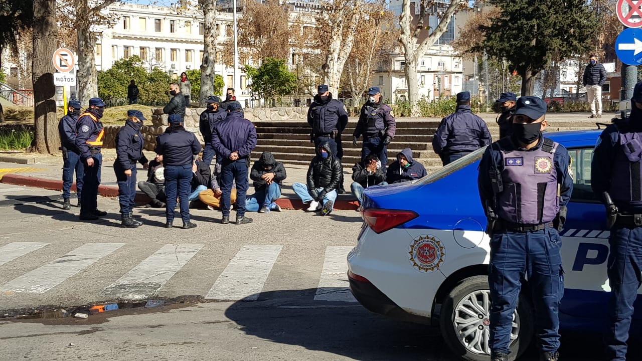 Tras los cruces, hubo ocho detenidos.