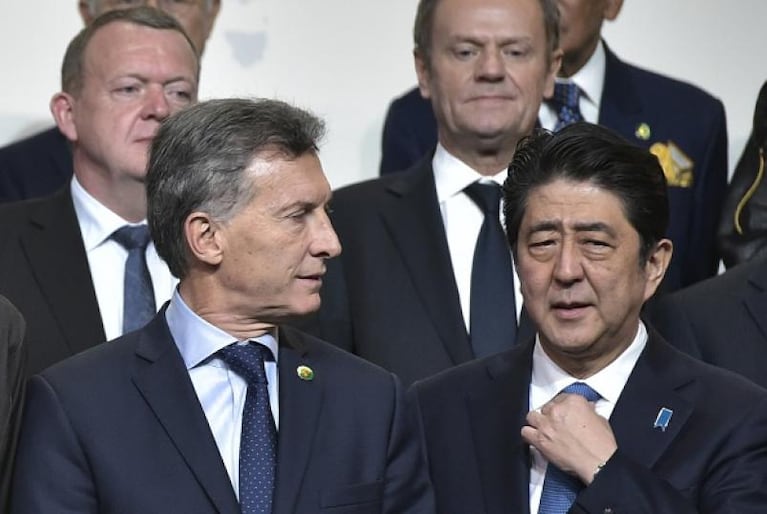 Tras recibir a Tevez en China, Macri ya está en Tokio
