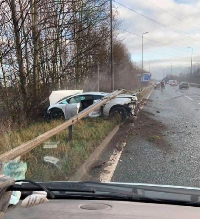 Tremendo accidente de “Chiquito” Romero en Manchester: así quedó su Lamborghini