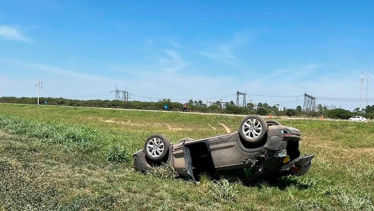 Tres autos volcaron en dos accidentes y a pocos kilómetros de diferencia en la ruta 19