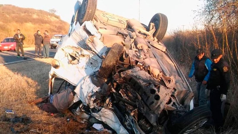 Tres de los fallecidos viajaban en el Kangoo, otros tres están muy graves.