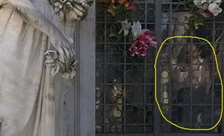 Tres imágenes de niños aparecieron en un cementerio y estremecen a Uruguay