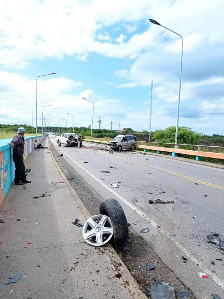 Triple choque por una maniobra de sobrepaso en el puente del dique Piedras Moras