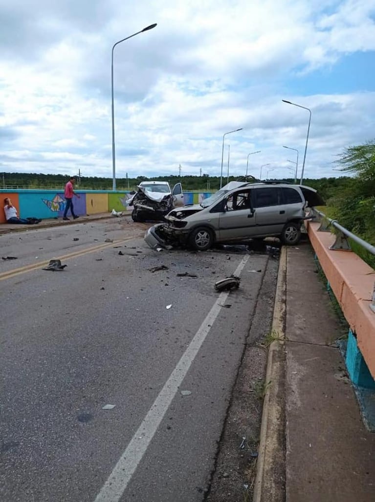 Triple choque por una maniobra de sobrepaso en el puente del dique Piedras Moras