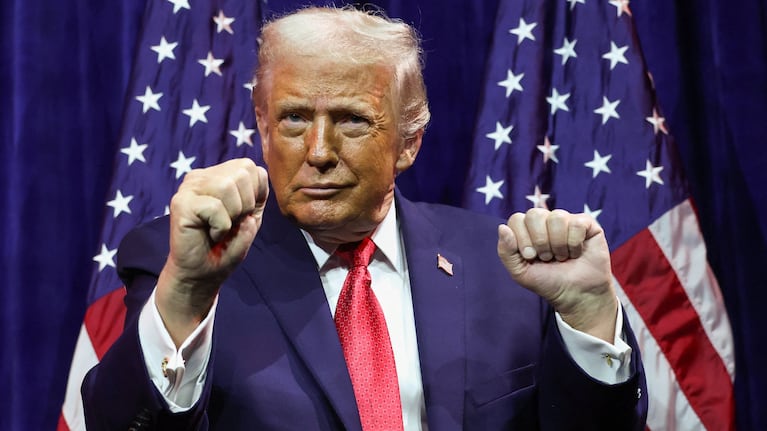 Trump anunció que Venezuela enviará hasta 50 millones de barriles de petróleo a EEUU: “Controlaré ese dinero”