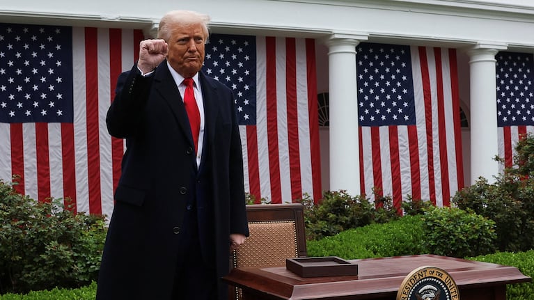 Trump anunció un arancel mínimo del 10% a las exportaciones argentinas.