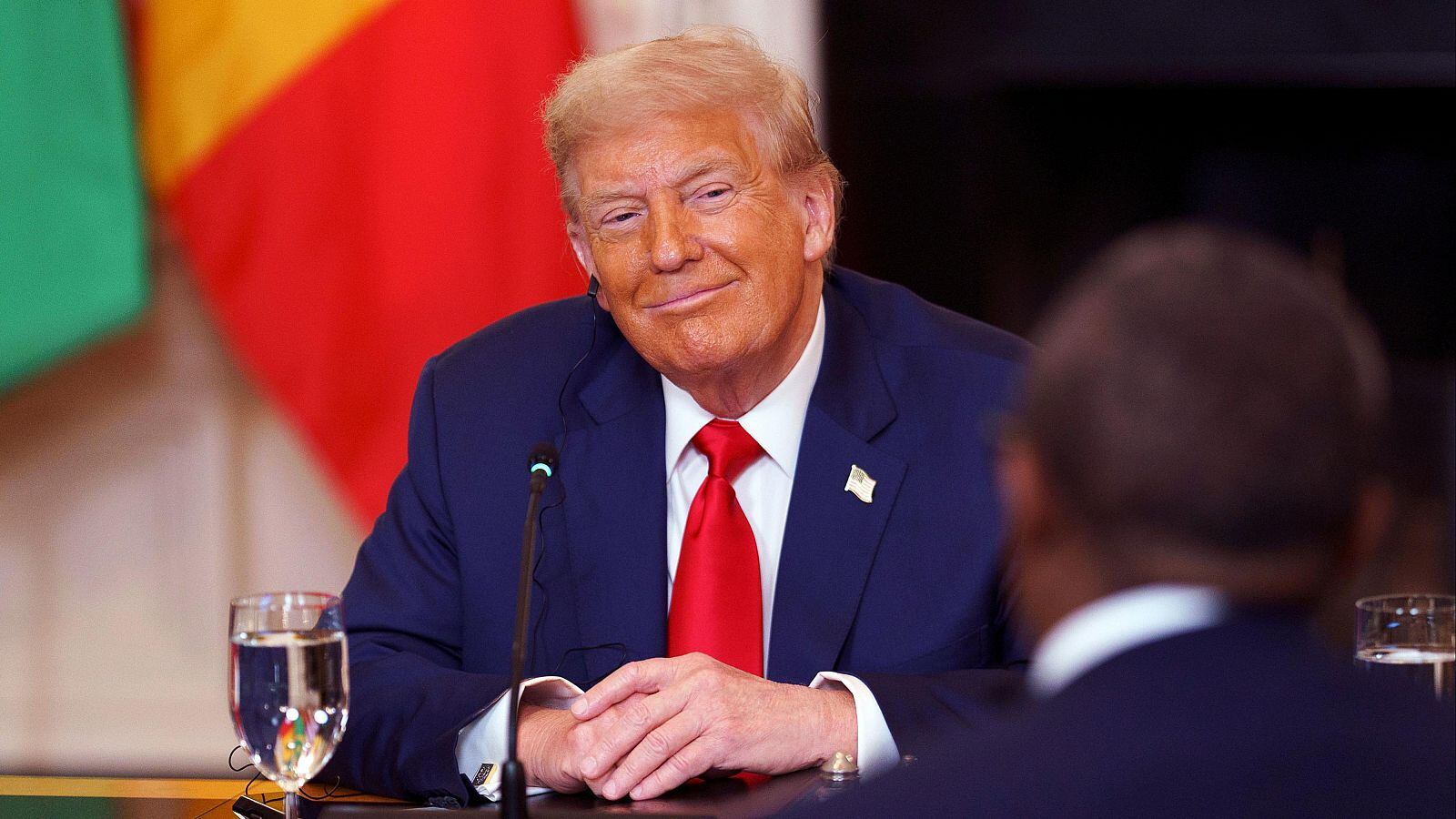 Trump, entre errores inocuos y amenazas graves