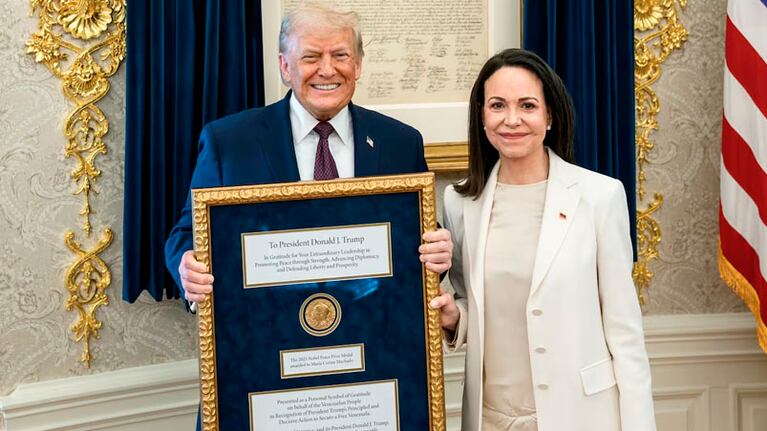 Trump junto a María Corina Machado.