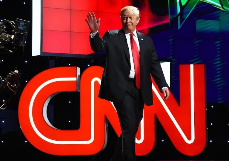Trump usó un meme de lucha libre para “pegarle” a la CNN