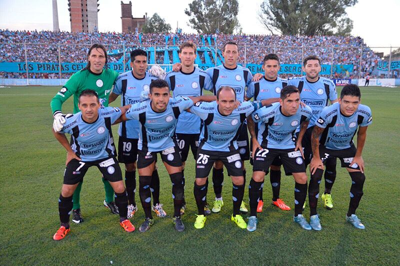 Turús fue titular en la despedida del "Gigante" de Alberdi. Foto: Lucio Casalla / ElDoce.tv