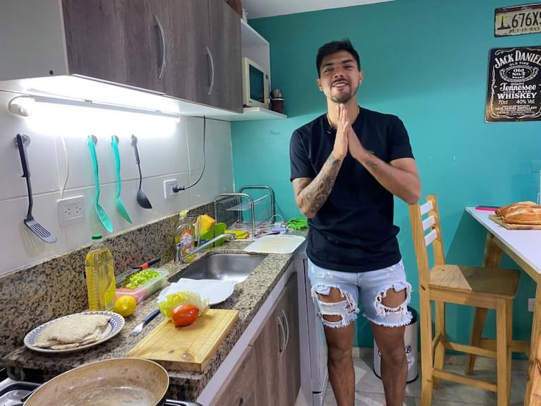 Tyago Griffo: cómo se hace un sandwich de milanesa tucumano