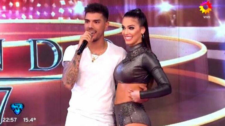 Tyago junto a Rocío en la pista del Bailando