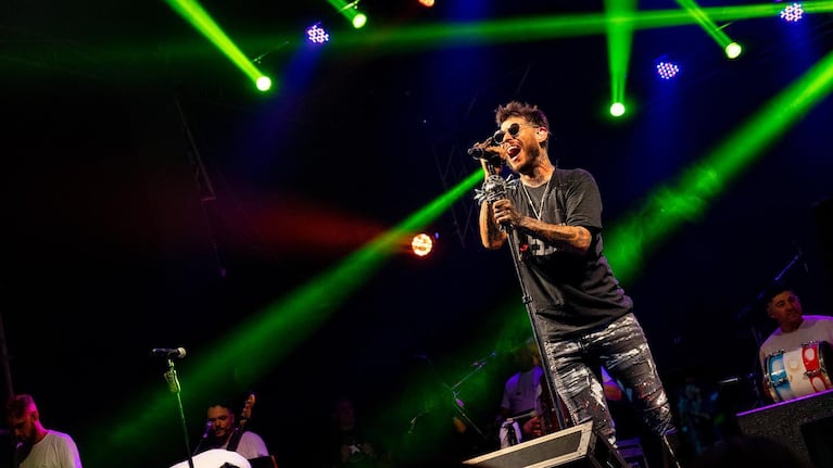 Ulises Bueno brindó su último show en el Estadio del Centro.