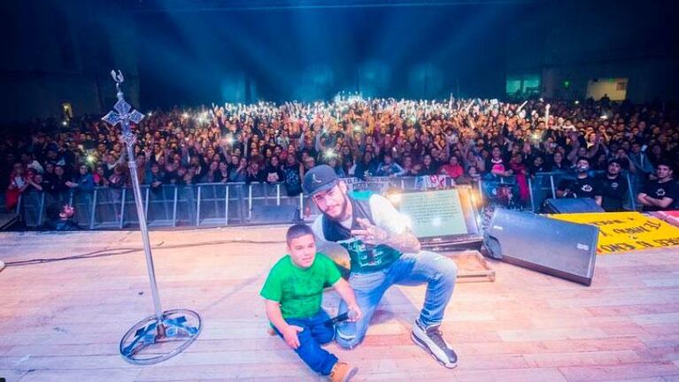 Ulises Bueno cantó con el actor de El Marginal