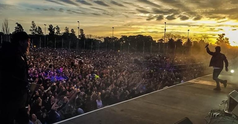 Ulises Bueno cantó con Kapanga