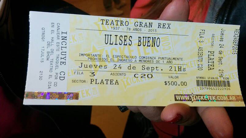 Ulises Bueno comenzó la conquista de Buenos Aires en el Gran Rex. Foto: Silvia Pérez Ruiz.