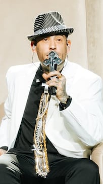 Ulises Bueno emocionó al Movistar Arena con un recorrido por toda su historia musical
