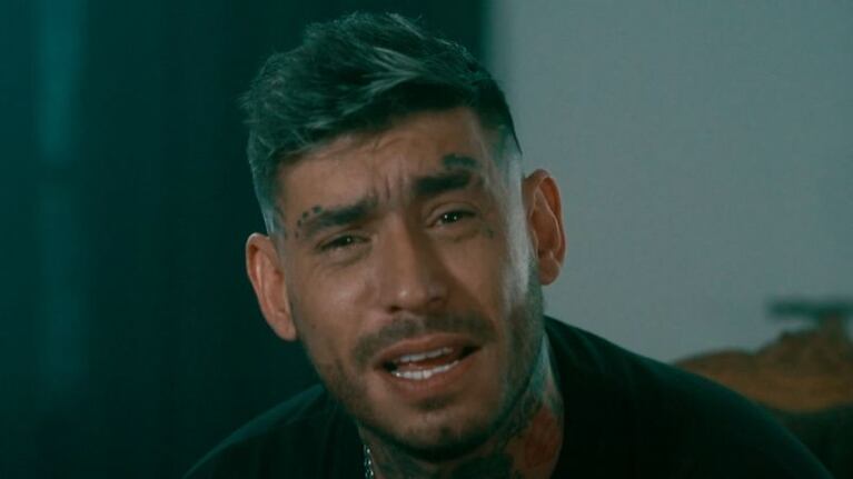 Ulises Bueno en el nuevo videoclip "Espectador".