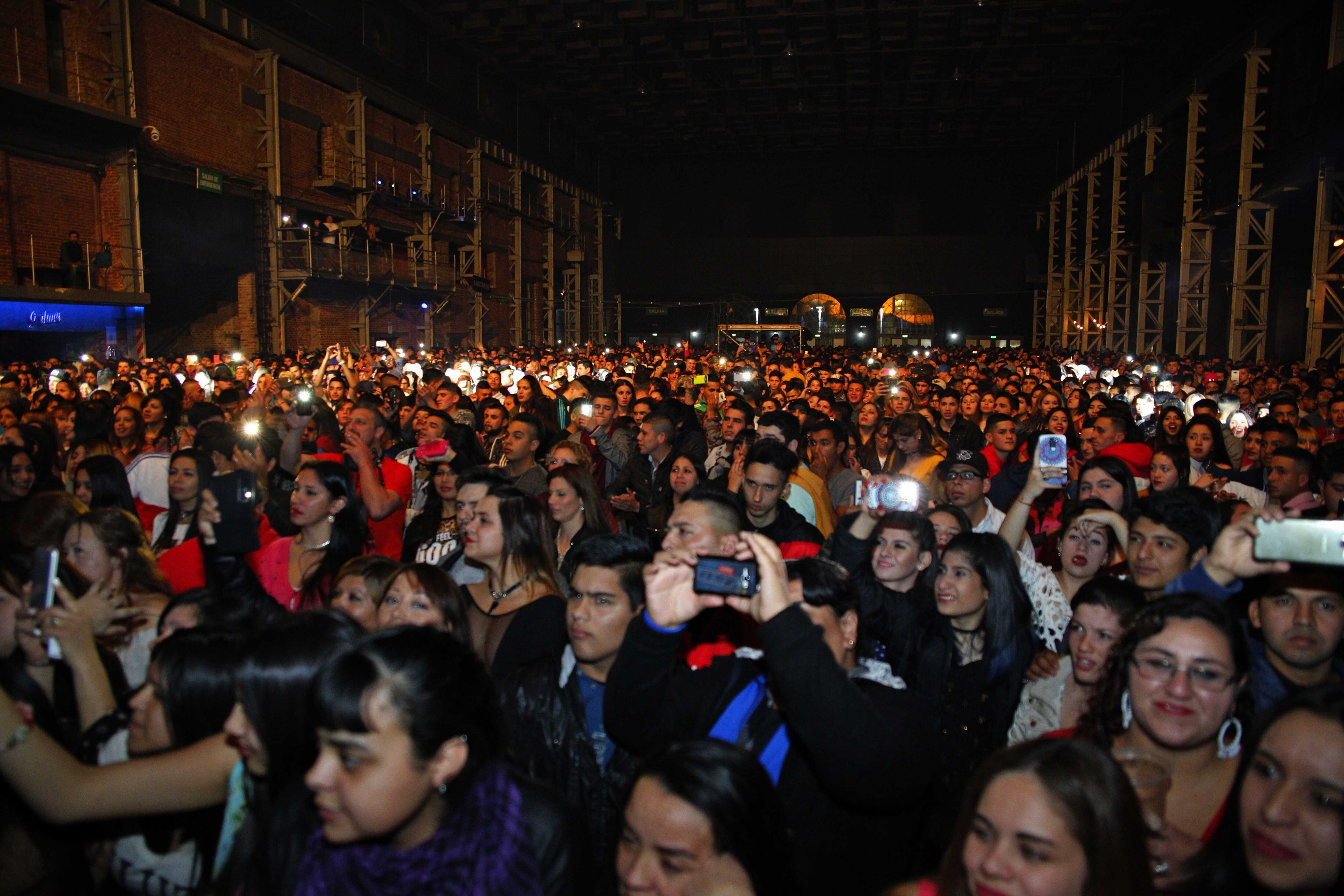 Ulises Bueno repletó la Plaza de la Música. Foto: Nicolás Potenza.