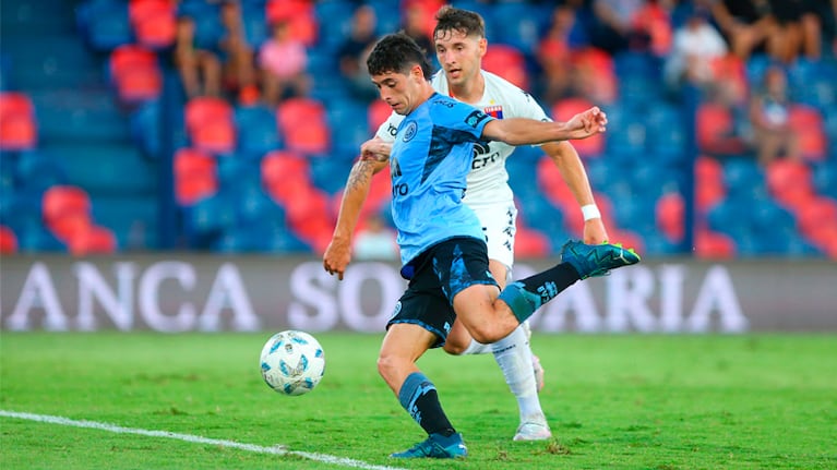 Ulises Sánchez marcó dos goles y salió lesionado.