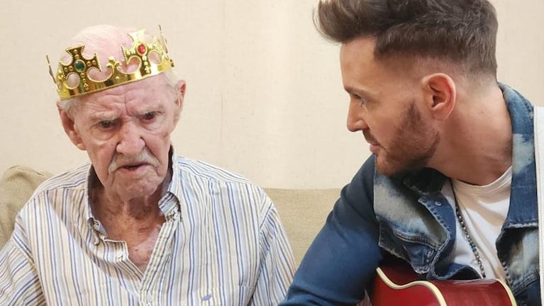 Un abuelo cordobés cumple 100 años y Axel lo sorprendió en vivo en Seguimos