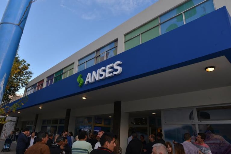 Un anciano se pegó un tiro en una oficina de Anses