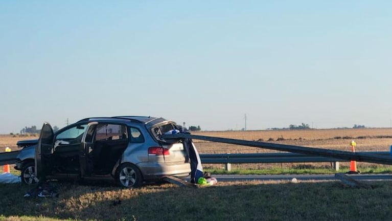 Un auto con hinchas de Talleres se incrustó contra el guardarraíl: un muerto y cuatro heridos