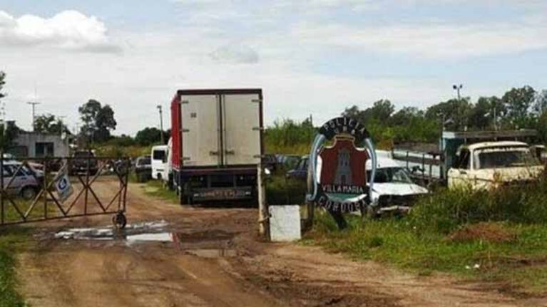 Un auto que estaba en el depósito judicial desató el escándalo.