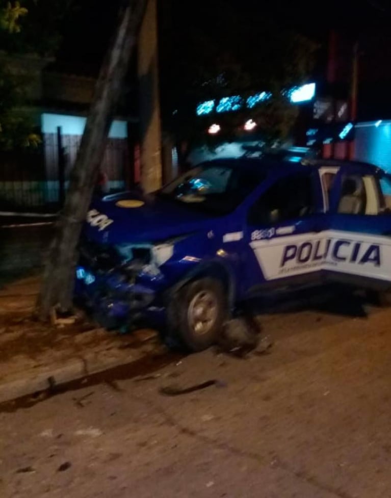 Un bebé sufrió heridas tras un accidente entre un móvil policial y un auto