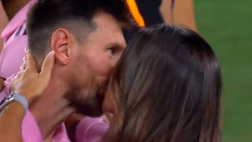 Un beso de felicidad.