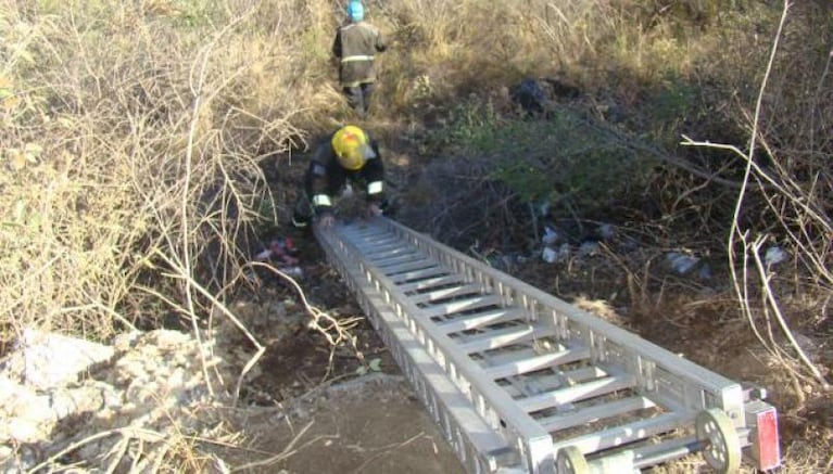  Un camión cayó al precipicio