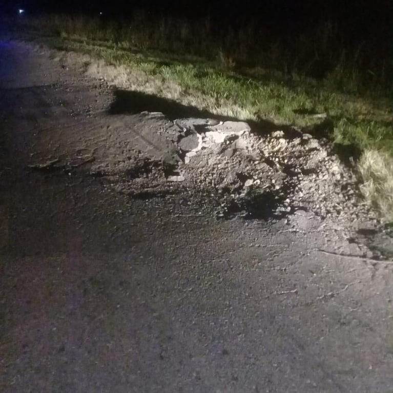 Un camionero murió al despistar y tumbar en la ruta 158