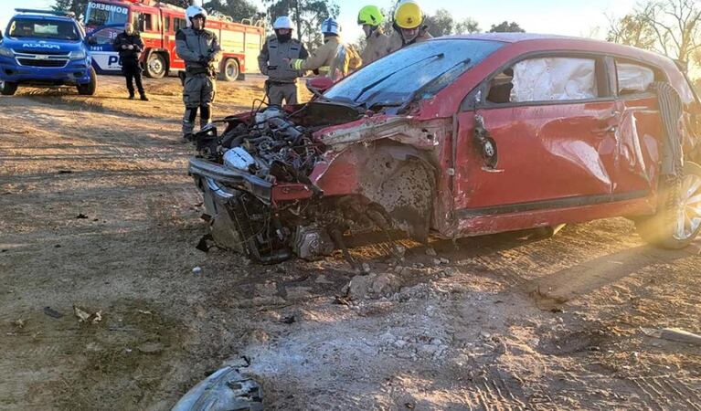 Un chico de 13 años salió en auto y protagonizó un accidente.