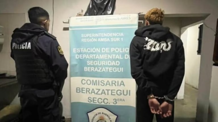 Un chico de 24 años fue detenido por el crimen.