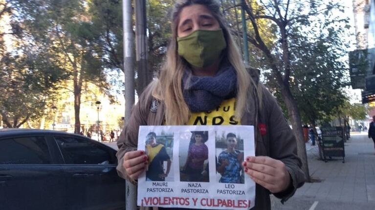 Un chico erró un penal en Neuquén y fue brutalmente agredido por sus compañeros. Foto: Twitter: @chechealumine.