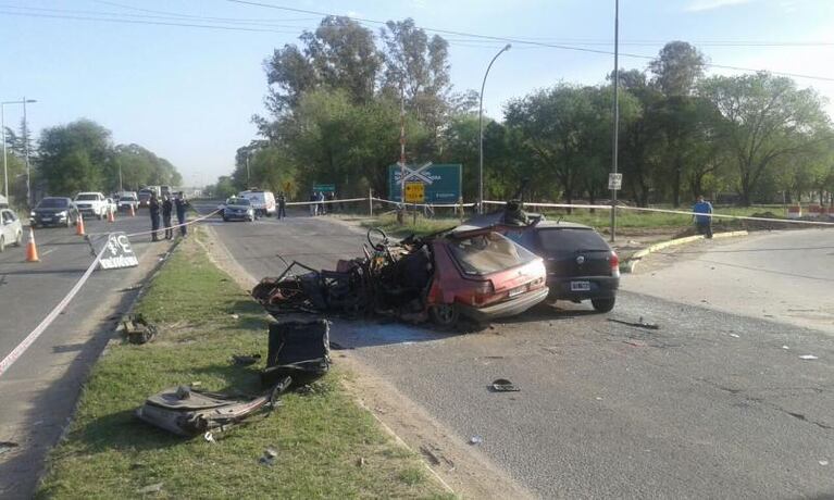 Un choque múltiple dejó un muerto y dos heridos 