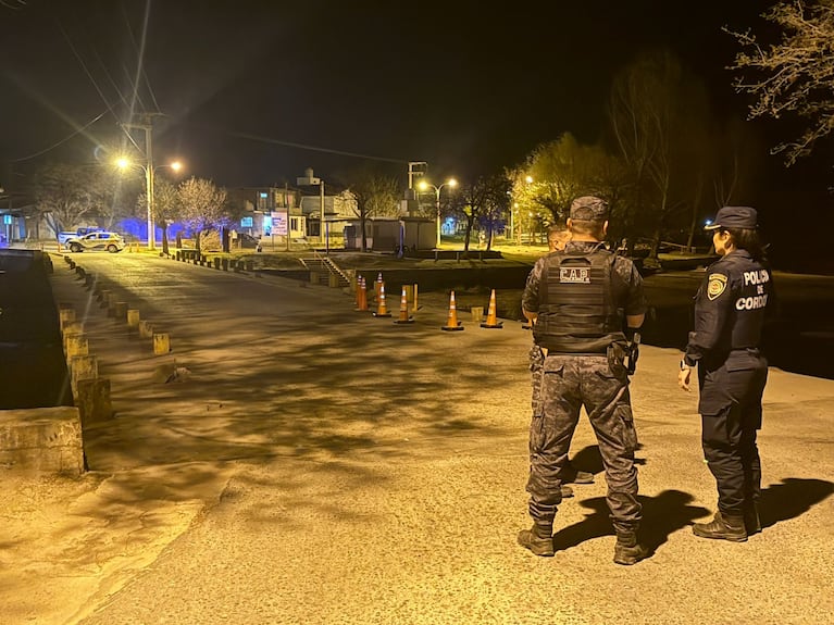 Un ciclista murió traer caer desde un puente en Traslasierra.