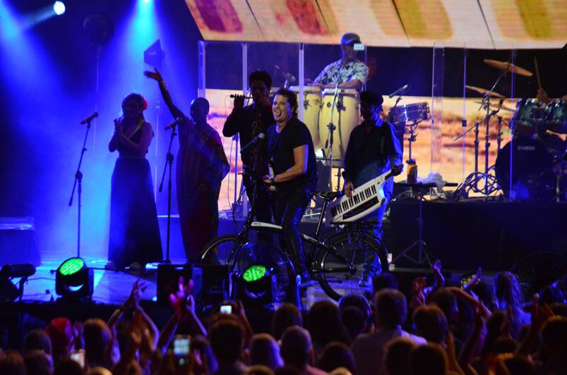 Un cierre de lujo con Carlos Vives, Abel Pintos y Luciano Pereyra. Foto: Francesco Trombetta.