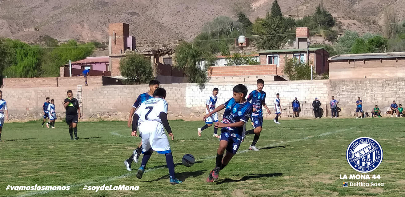 Un club unido por dos pasiones: el fútbol y el cuarteto.